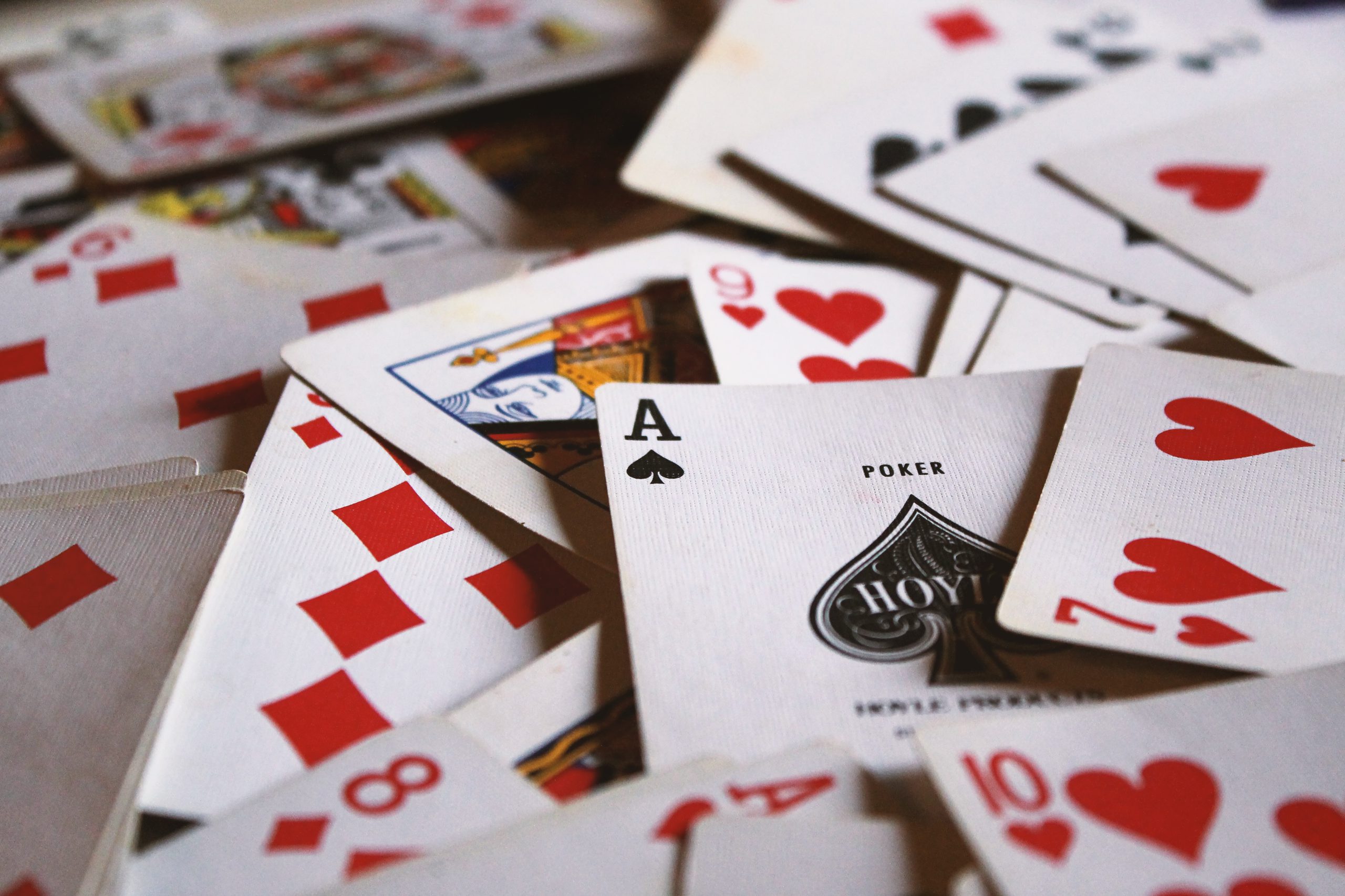 What are overcards in the game of poker?